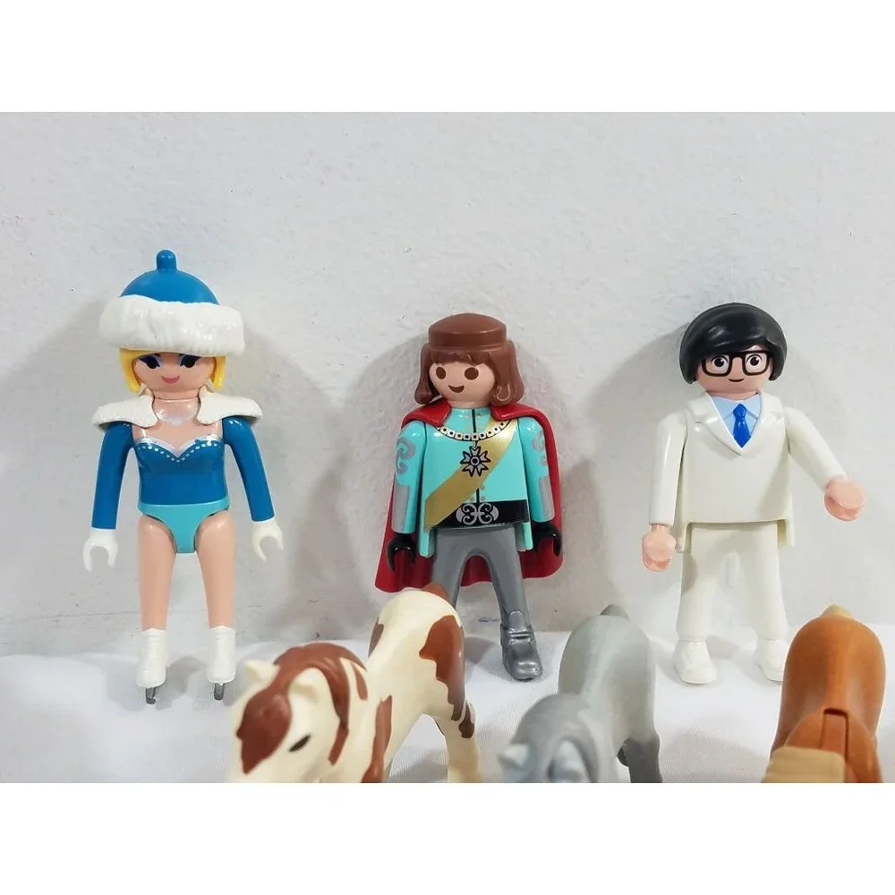 Playmobil Horse and Figure Lot Toy Figures Royal Ice Skater 10+ Pieces